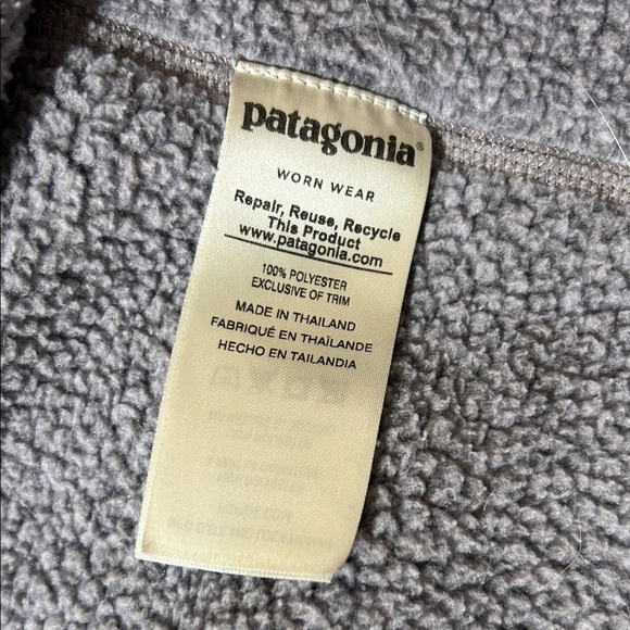 Patagonia Heathered Gray Fleece Pullover - Picture 8 of 10